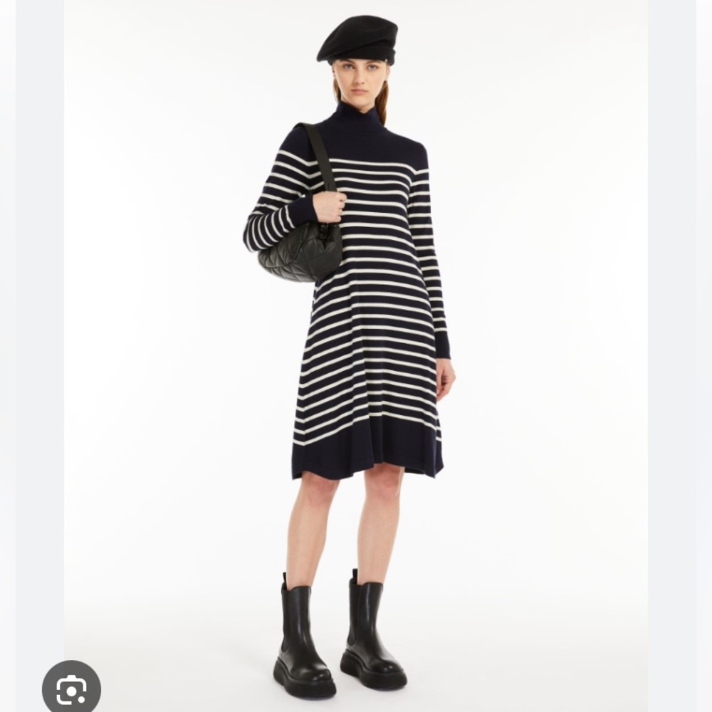 NWT Weekend Max Mara ‘Sesia’ Navy and Ivory Striped Knit Dress